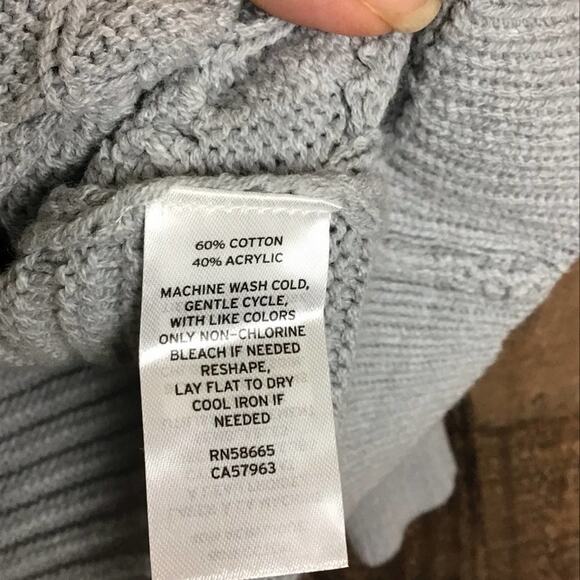 Caslon Women’s 1X Gray Cable Knit V-Neck Long Sleeve Sweater NWT - Picture 12 of 15